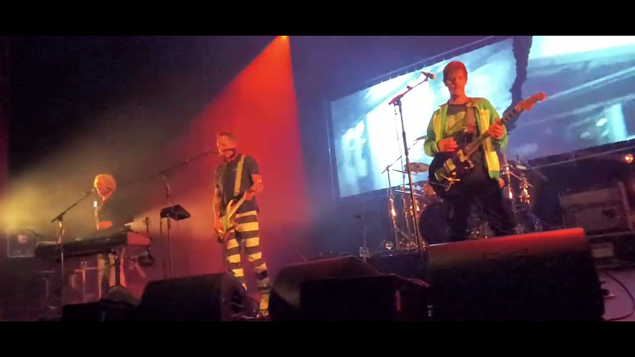 Little Arithmetics/Fell off the Floor, man par dEUS - Olympia Paris - vendredi 13/03/2026