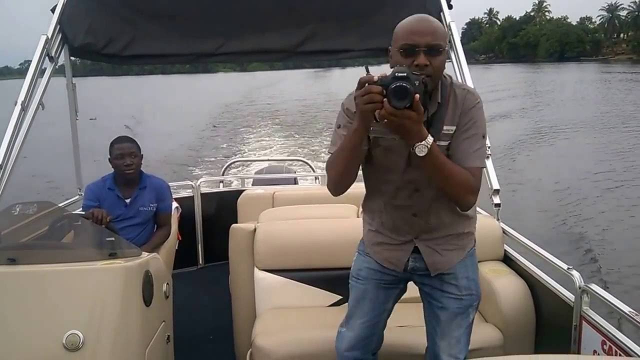 A tour of Akosombo Dam (including Adome bridge) on Volta River