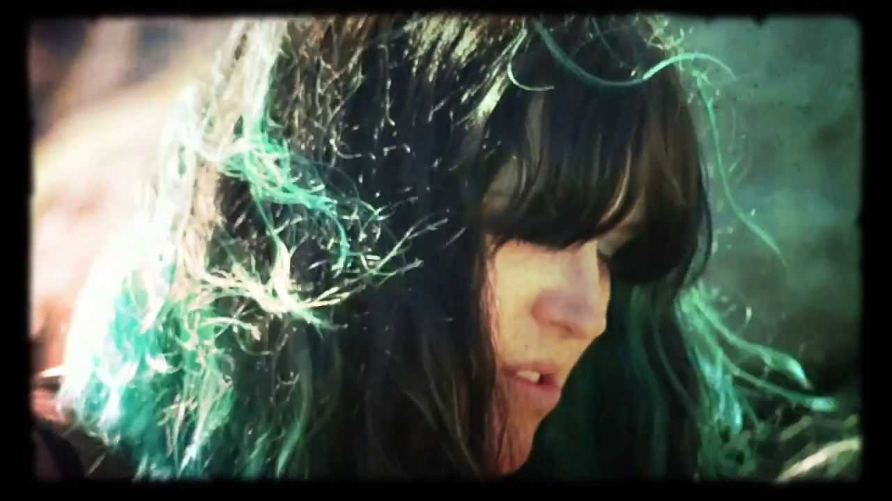 Lucy Ward sings 