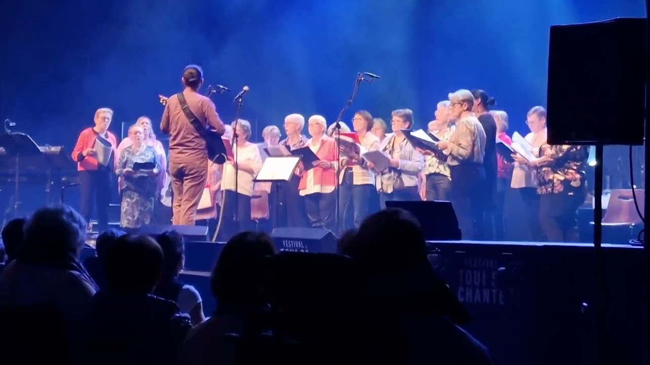 FESTIVAL TOUT SE CHANTE CHORALE DES DEUX RIVES EN CHOEUR  AVEC Étienne Moret