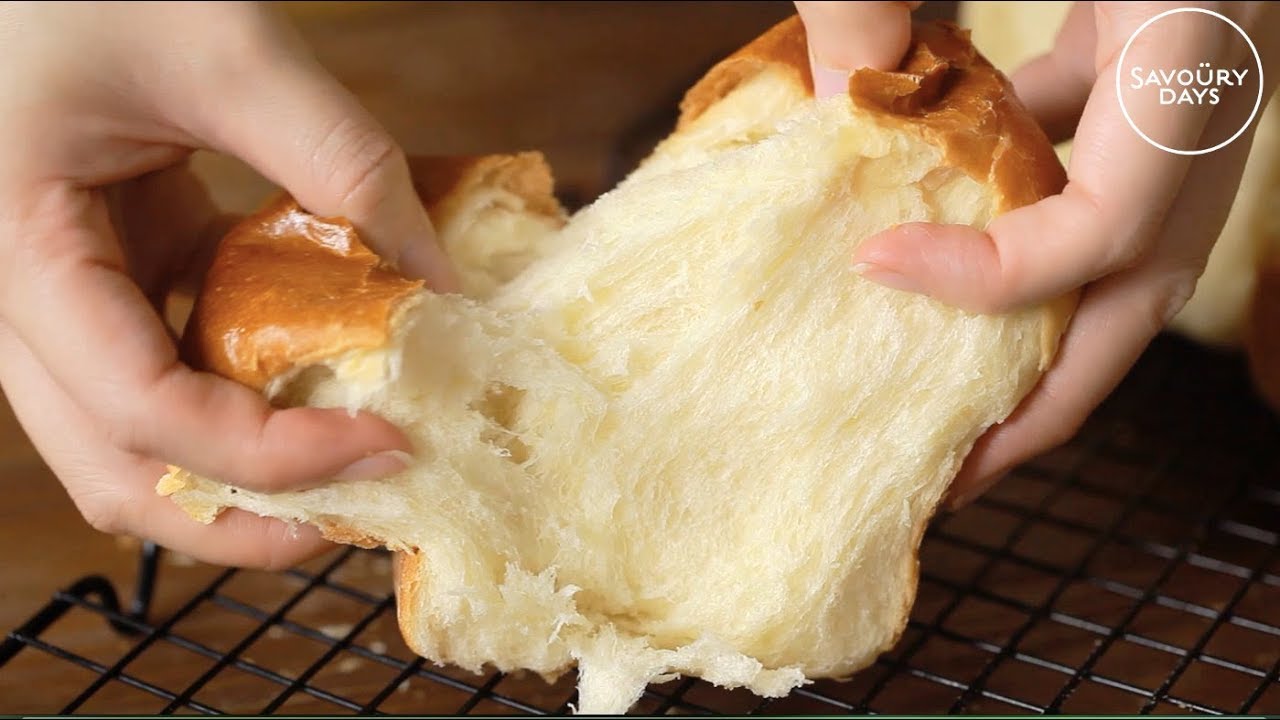 Cách làm BÁNH MÌ SỮA NHẬT BẢN - JAPANESE MILK BREAD recipe | Savoury Days