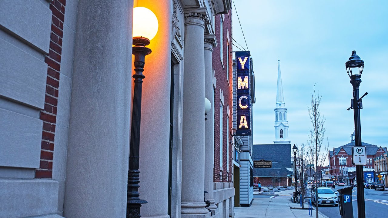 Downtown Beverly MA Cabot St. Walk with Historical Commentary. Cabot Cinema, Town Hall, John Cabot