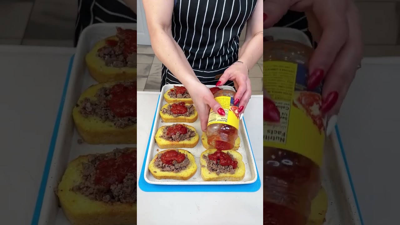 Easy Appetizer Everyone Loves - Make a Cheesy Appetizer With Texas Toast