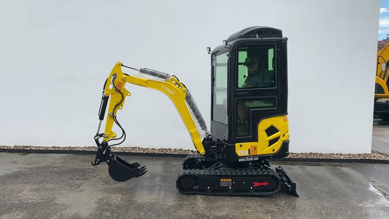 New Titan TE18 Crawler Mini Excavator (1.8 t) with Kubota D722 Engine