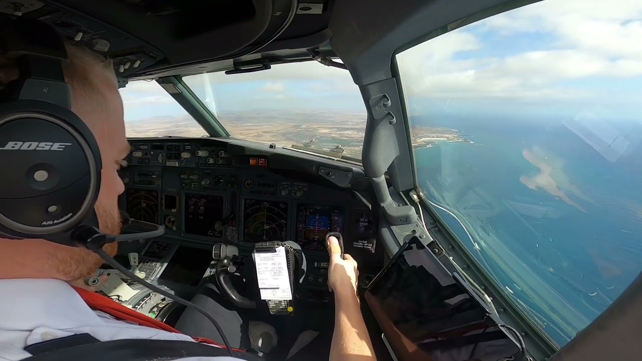 B738-800 | ILS Z Approach FUE 01
