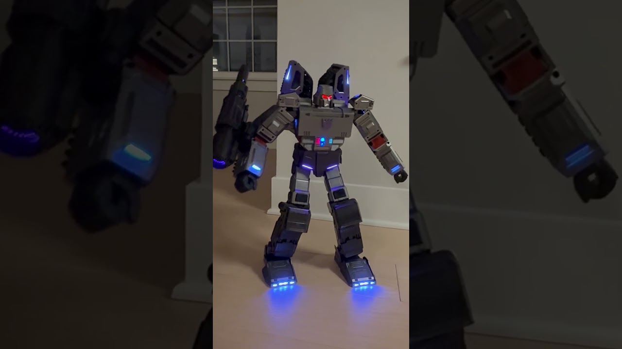 Robosen Megatron Galvatron Action