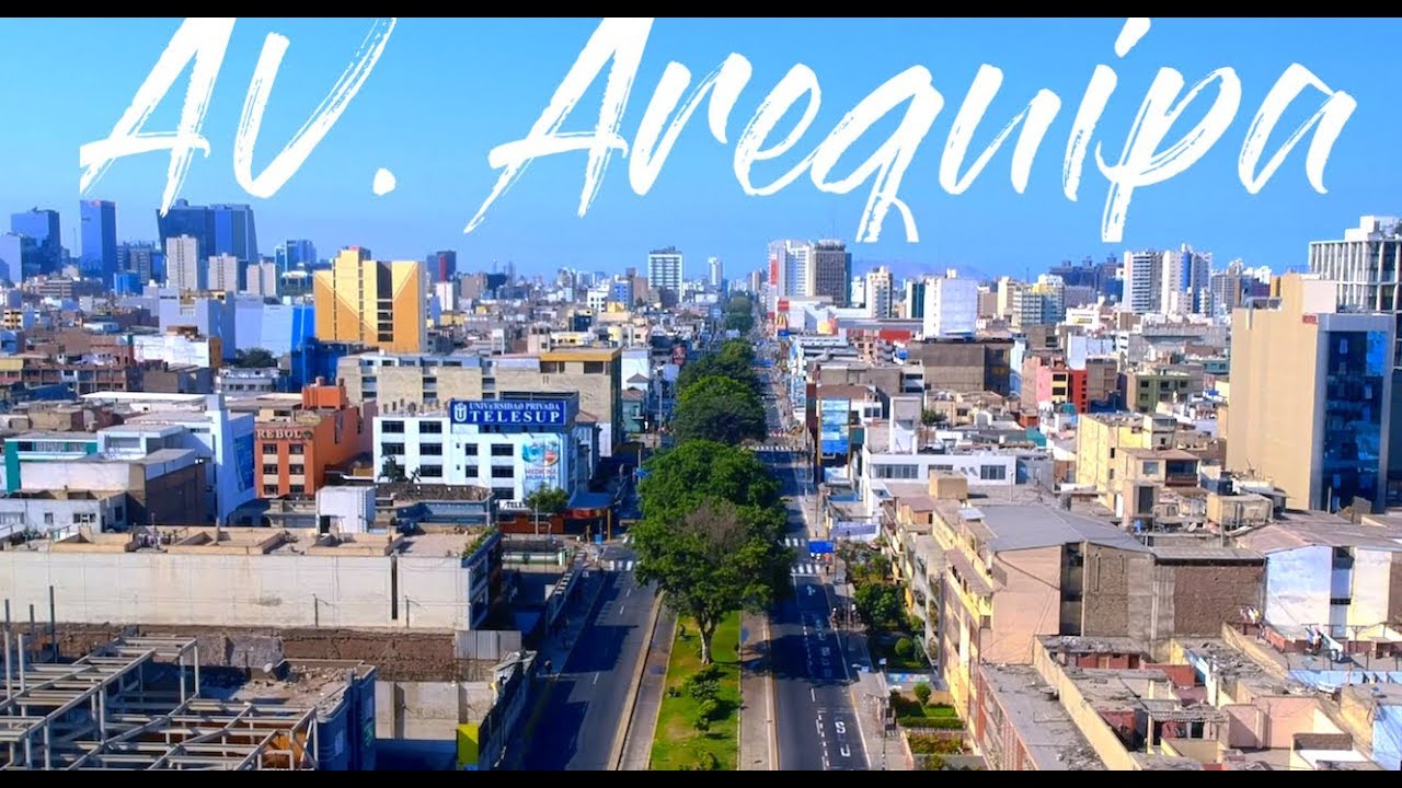Paseando en bici por la Av. Arequipa