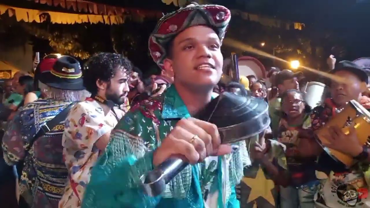 BOI DE MARACANÃ APRESENTAÇÃO NA PRAÇA DA SÉ REVIVER - EMANUELL VICTOR