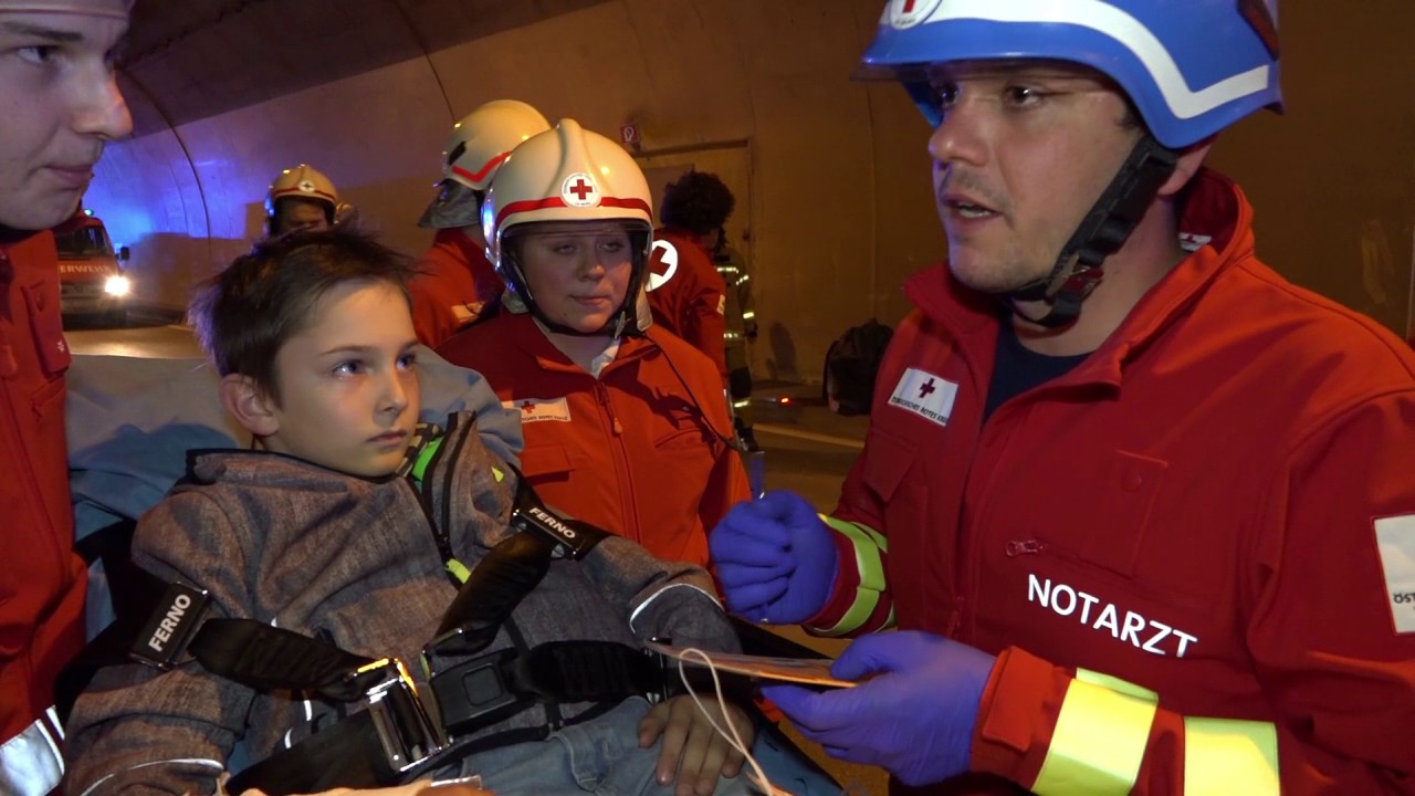 A10: 280 Einsatzkräfte bei Tunnel-Großübung in Golling
