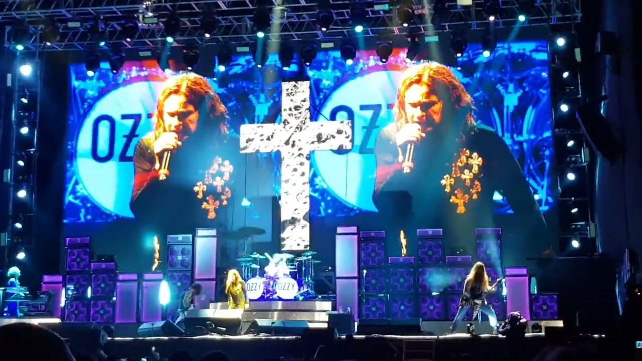 Shot In The Dark, Oz. Os. Live in Argentina 2018, Obras Sanitarias Stadium.