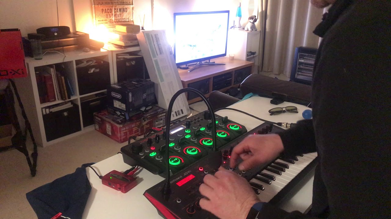 INTERCOLOUR : Improvised Synth Track w/ Roland JD-XI & BOSS RC505