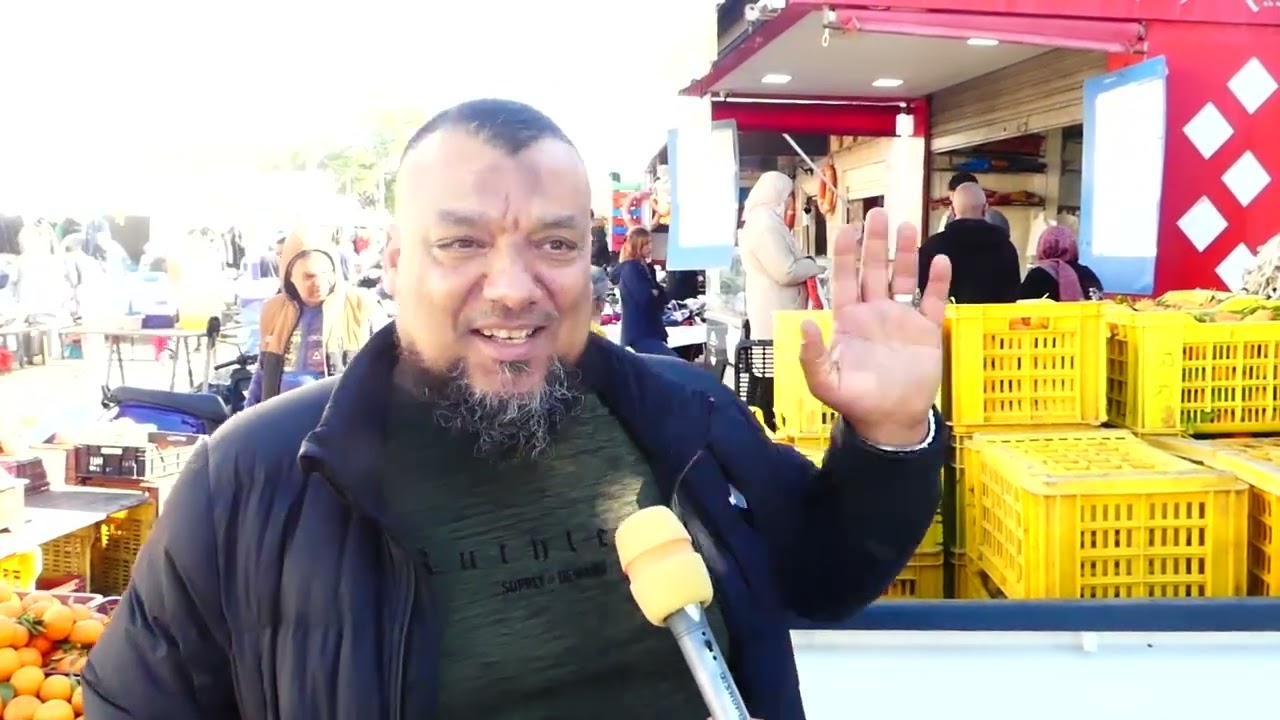 مقيم في فرنسا ، يكذبو عليكم كي يرحو بالكراهب وشوي لبسة ، أنا ندمت على الغربة كي بابا توفى ومحضرتلوش