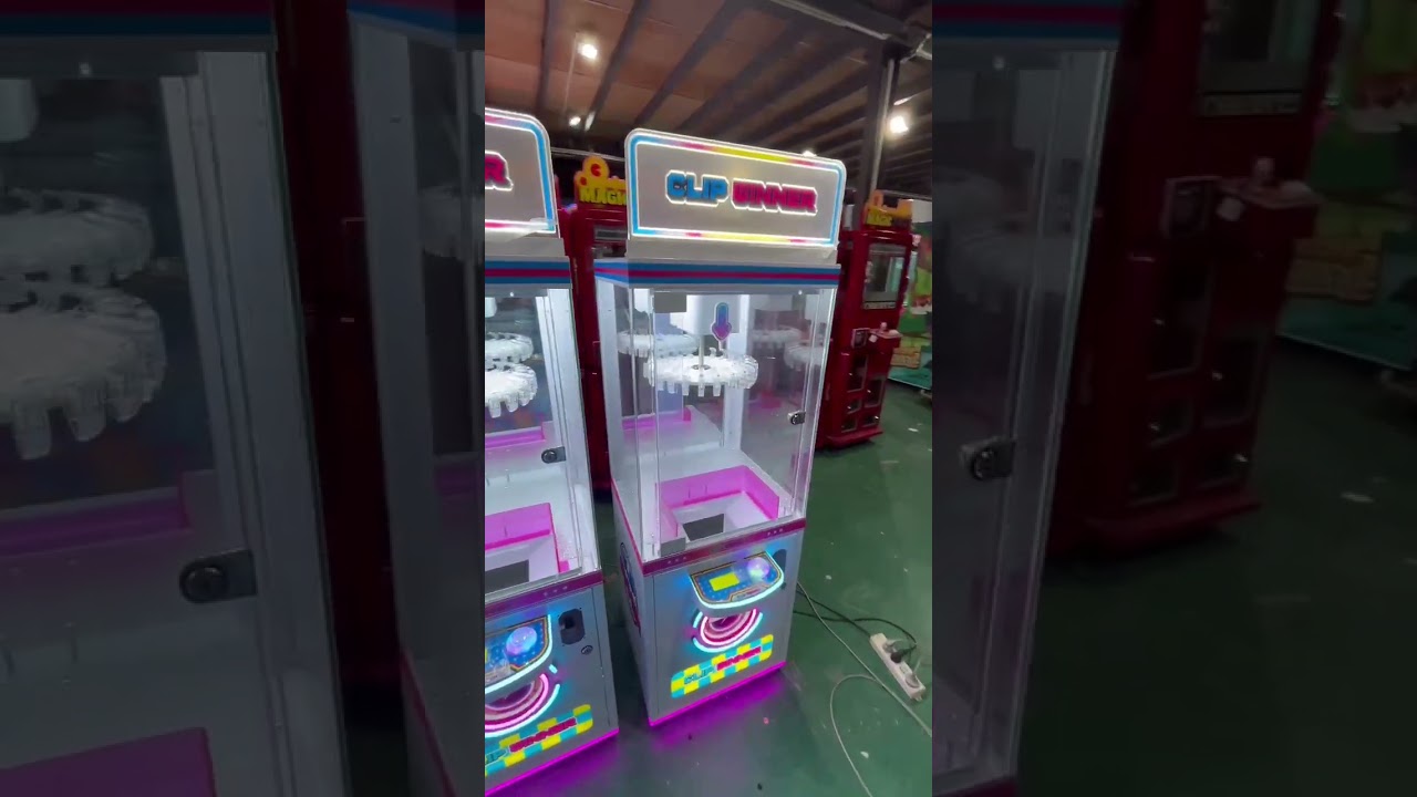 The Ultimate Small Footprint Prize Machine-Clip Winner arcade game machine