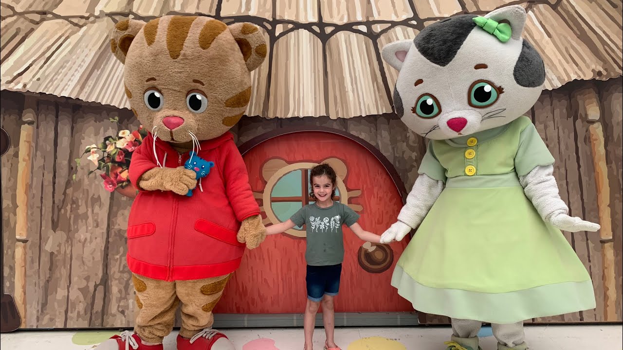 Story Land in Glen, New Hampshire | We met Daniel Tiger and had tea with Cinderella! | June 21, 2023