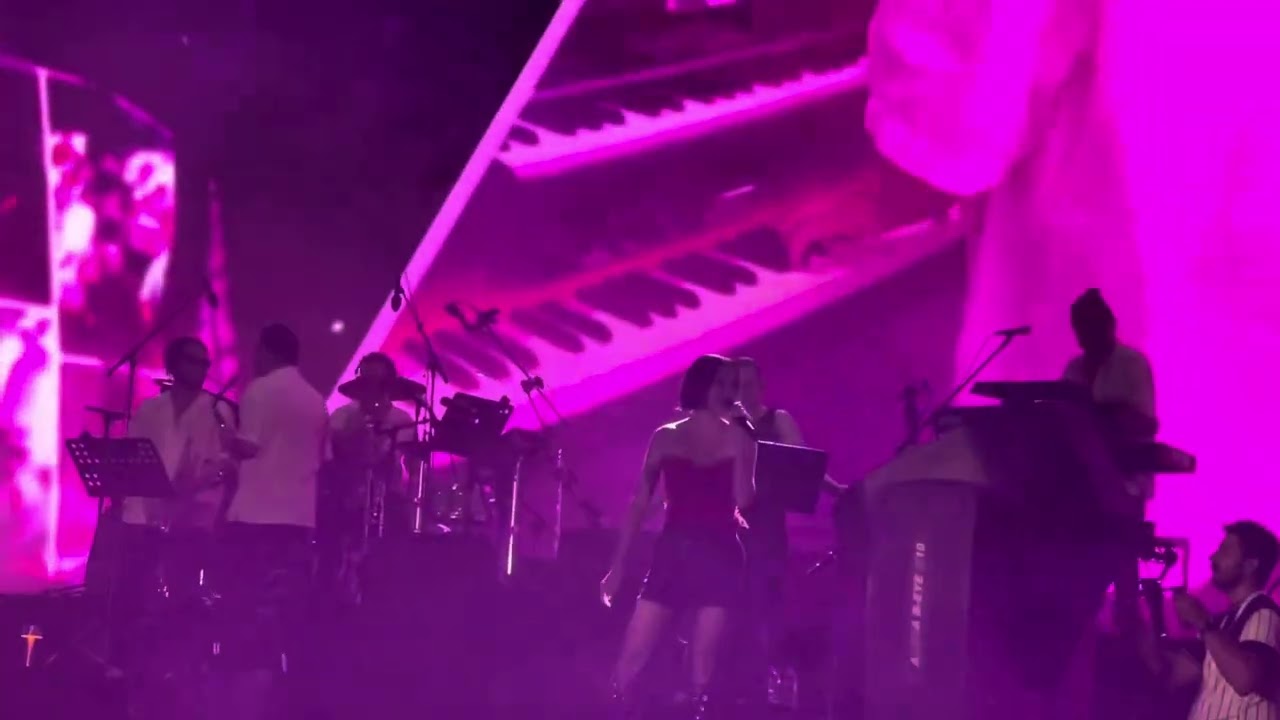 Zeynep Bastık - Bir Daha (Live)