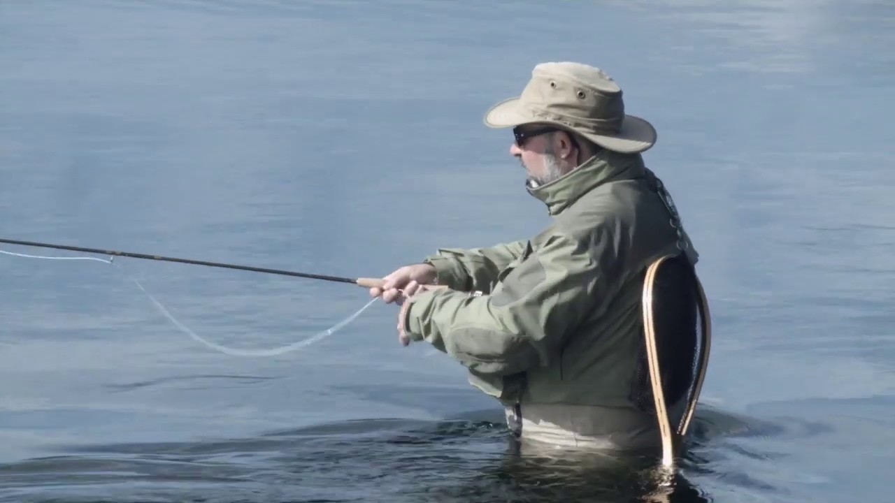 Peche à la truite en Irlande sur a rivière Suir