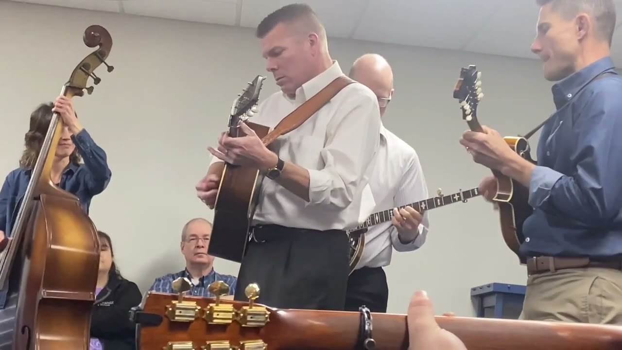 Jim Britton, Andy Leftwich, Travis Alltop - Leaning on the Everlasting Arms (Arbanna Baptist Church)
