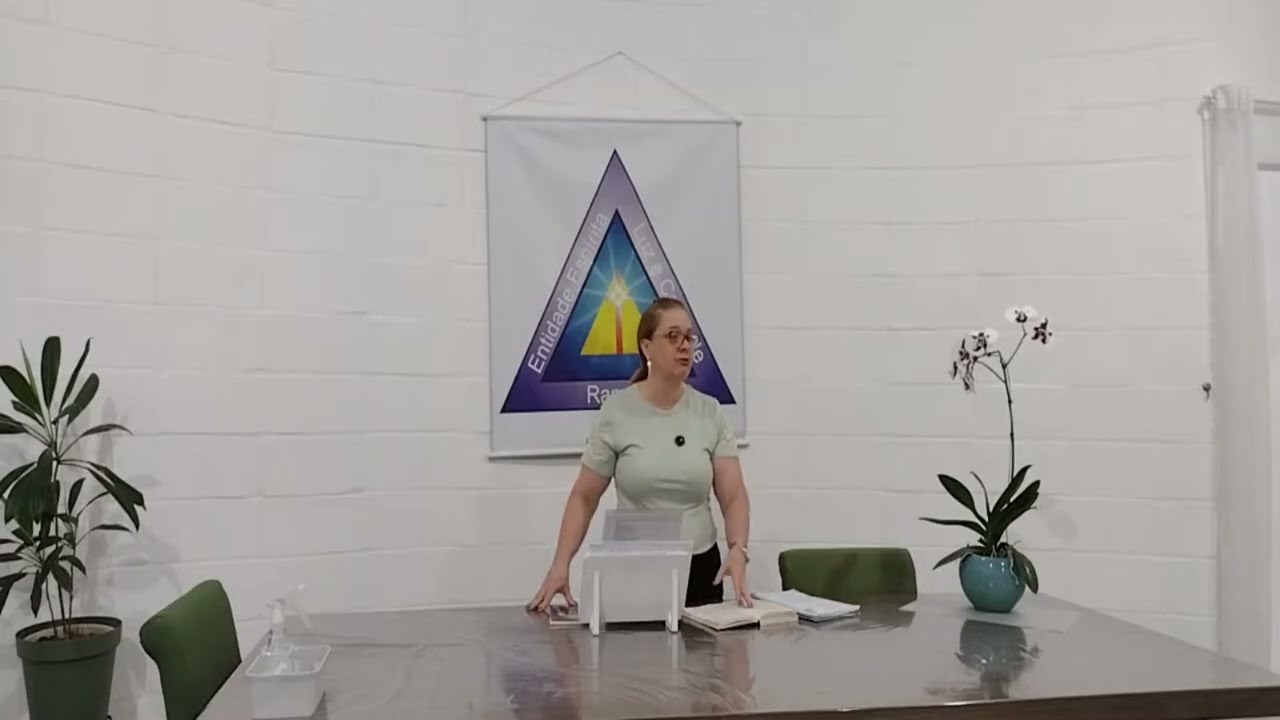 Tema: Crer, servir e perseverar / Palestrante: Carmen.
