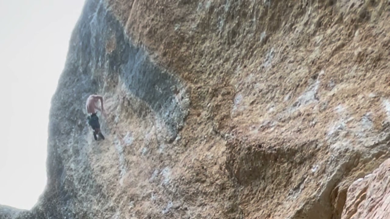 El Fustigador 8a+