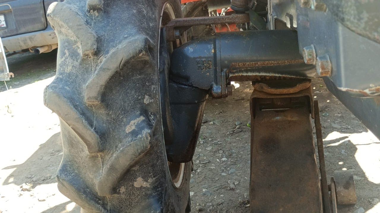 Kubota saturn x24 замена сальника, манжеты, поворотного кулака, передний мост.