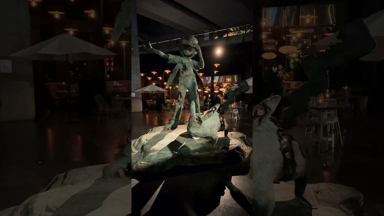 Giant Pok&eacute;mon statues appear in NYC!