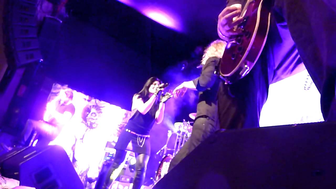 Dark Tranquillity ft. Mariangela Demurtas - UnDo Control (Live @ Barcelona 15/11/2013)