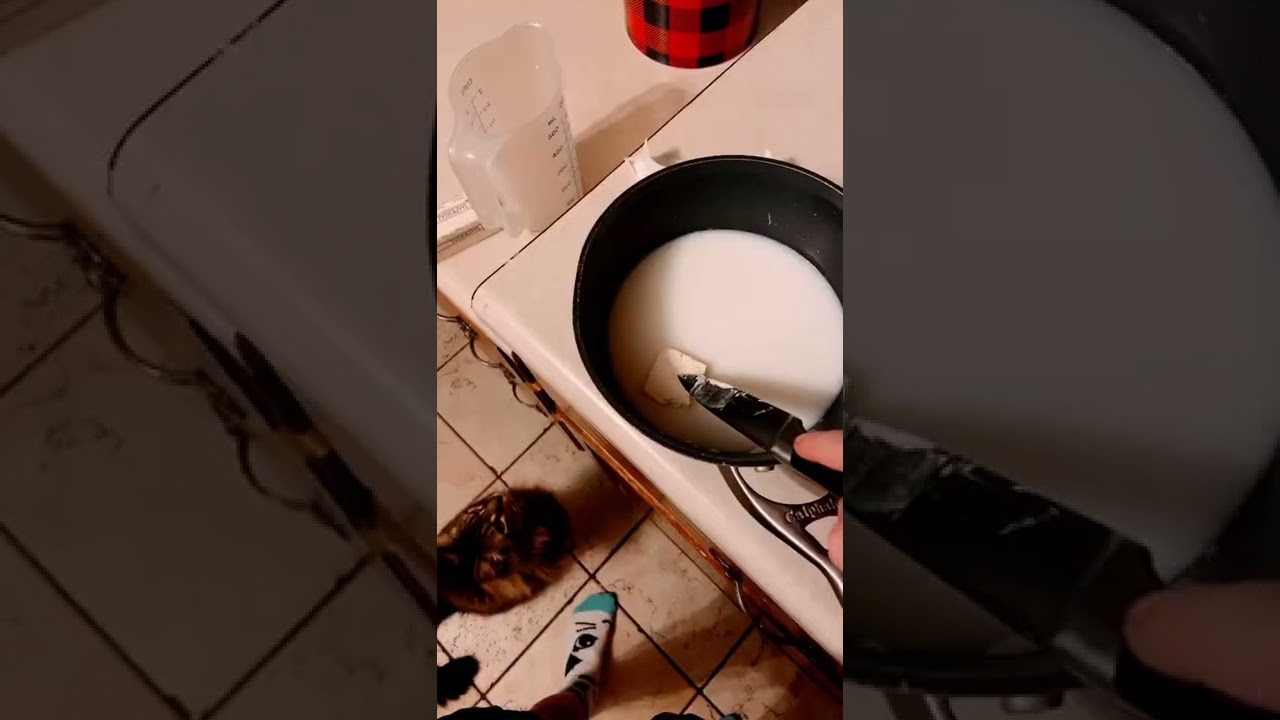 Making pasta roni🤪
