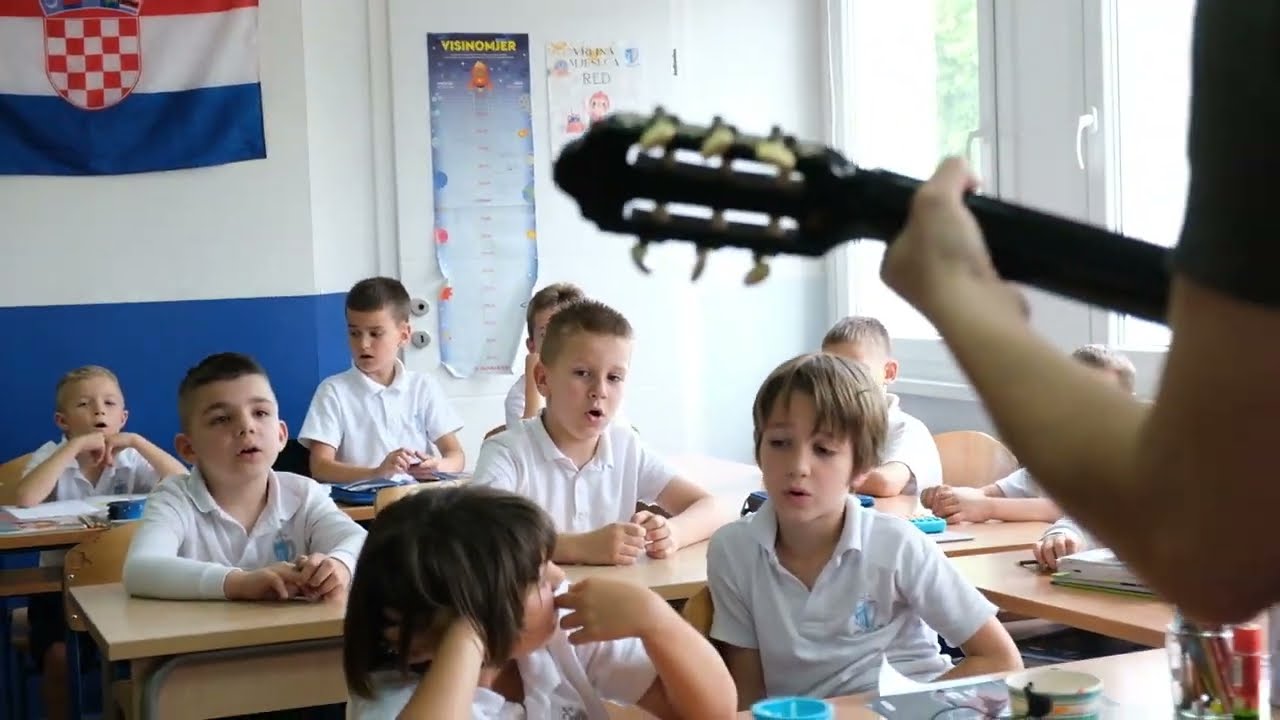 Himna OŠ Lotrščak