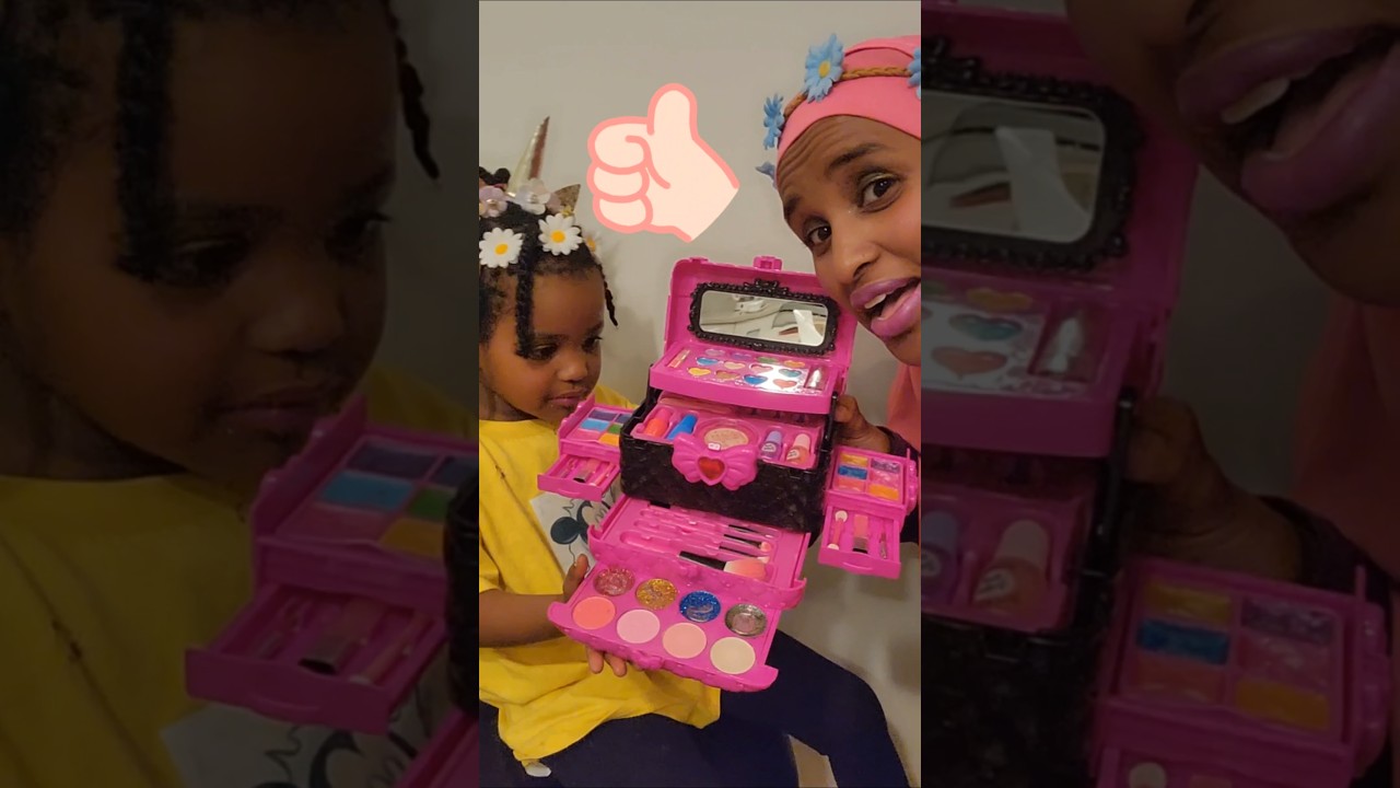 Gigi's makeup 💄 tutorial for kids 🤣 