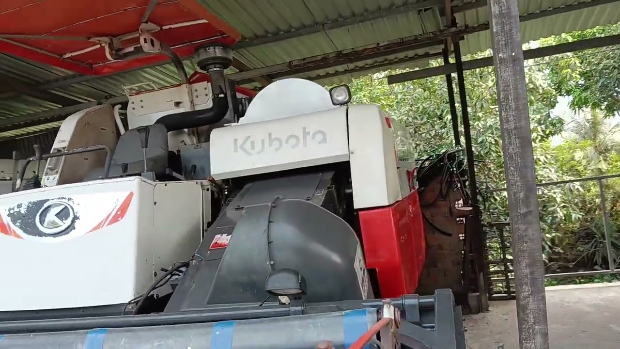 mình đi quay máy gặt đập liên hợp Kubota cho a em nào cần trao đổi mua liên hệ sđt 0384957758