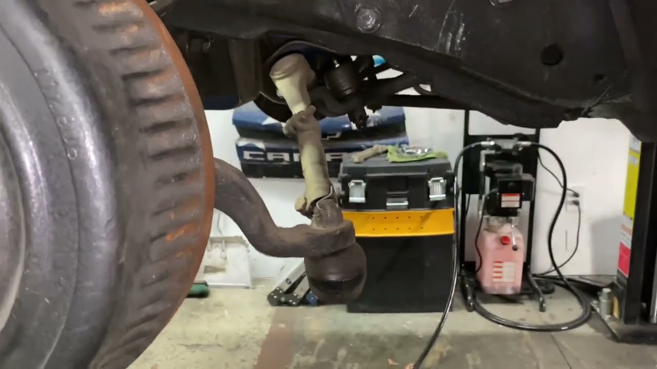 Van&rsquo;s 1962 Ford Thunderbird - Front Brake Line Replacement