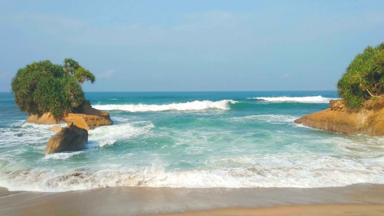 Pantai Panganten/Pamunguan,Ujung Genteng-Sukabumi.