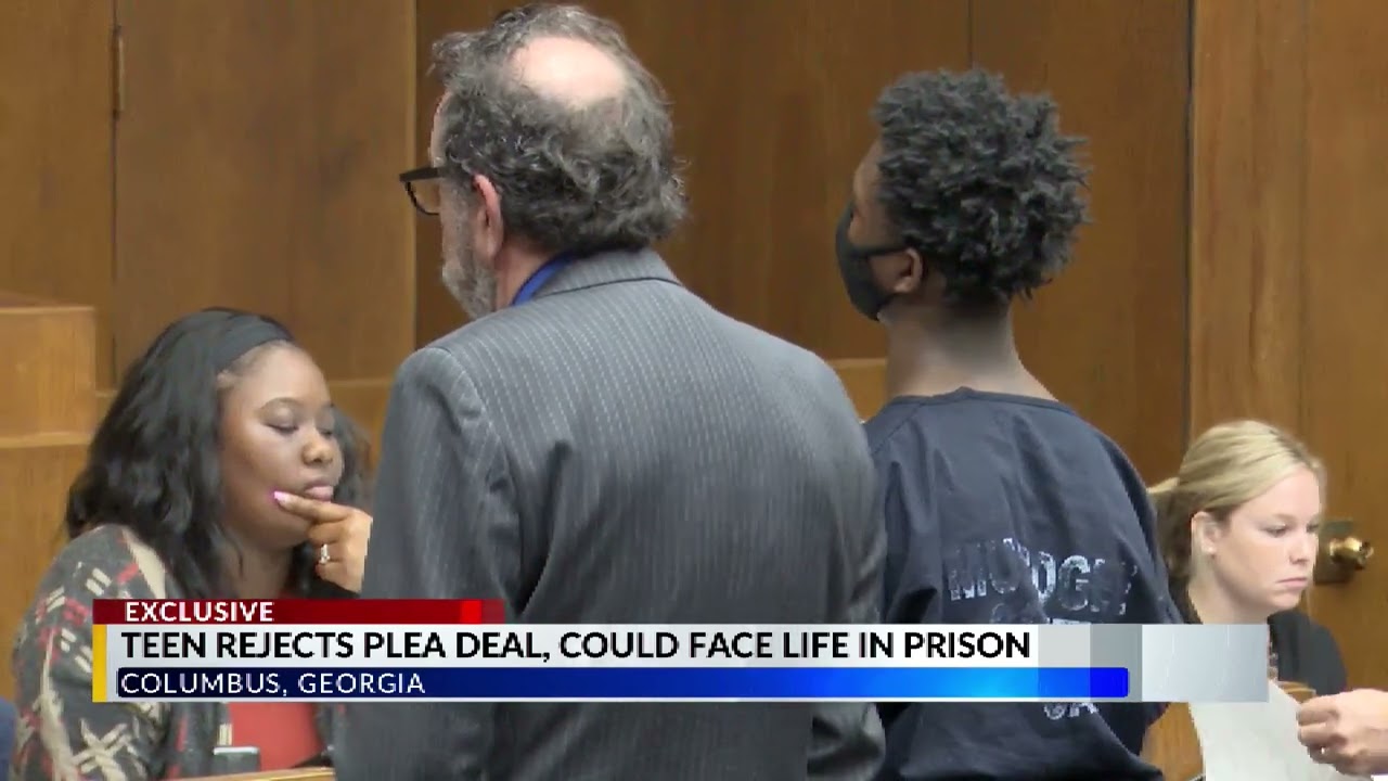 Teen accused of killing man in strip club parking lot rejects plea deal fires attorney in open court