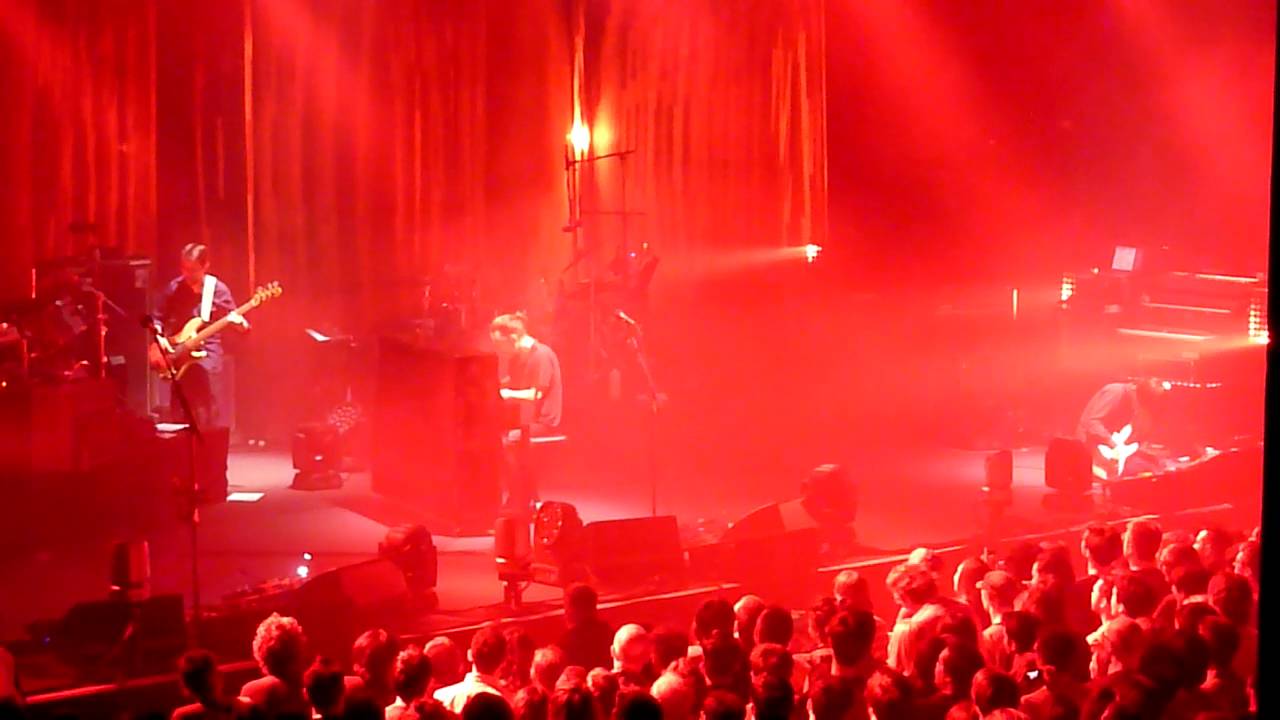 RADIOHEAD 'LIKE SPINNING PLATES' @ ROUNDHOUSE, LONDON MAY 2016