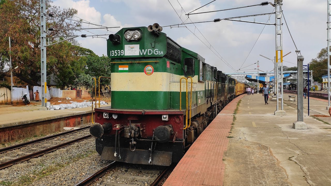 Tenkasi Sengottai Electrification Updates!!! || 06687/Tirunelveli Sengottai Special || WDG-3A Twins