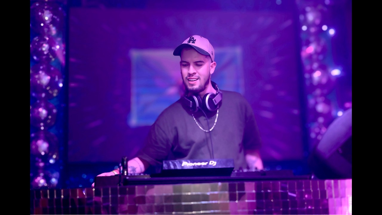 Medellin's Groove | House & Tech House DJ Set 2026