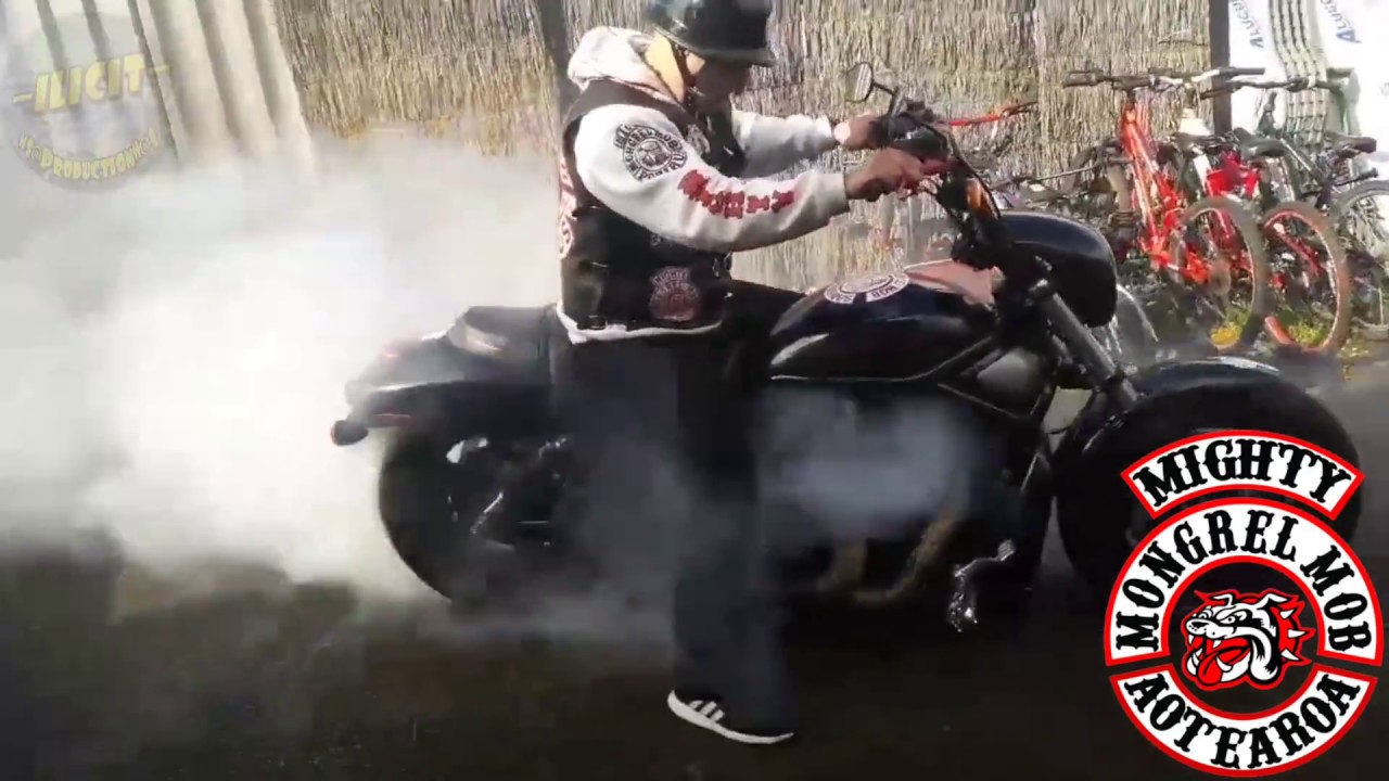 TOP 5 Motorcycle burnouts!! Who does it better?