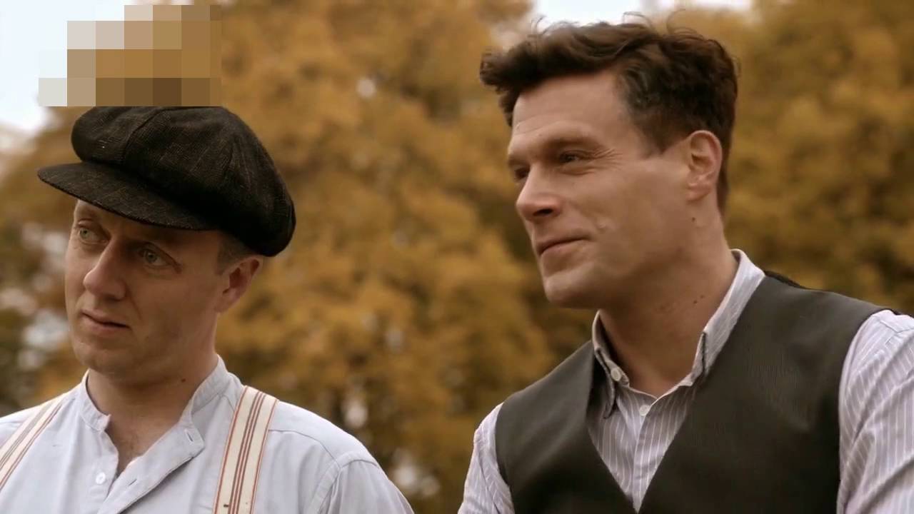 Русский трейлер фильма Дуэль братьев: История Adidas и Puma