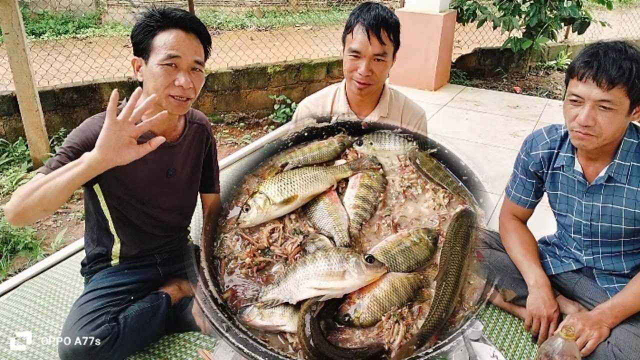 CHÚ KHAY VỚI CHÚ ĐỈNH LÊN GIAO LƯU CÁ VỚI LÁO CÒI.
