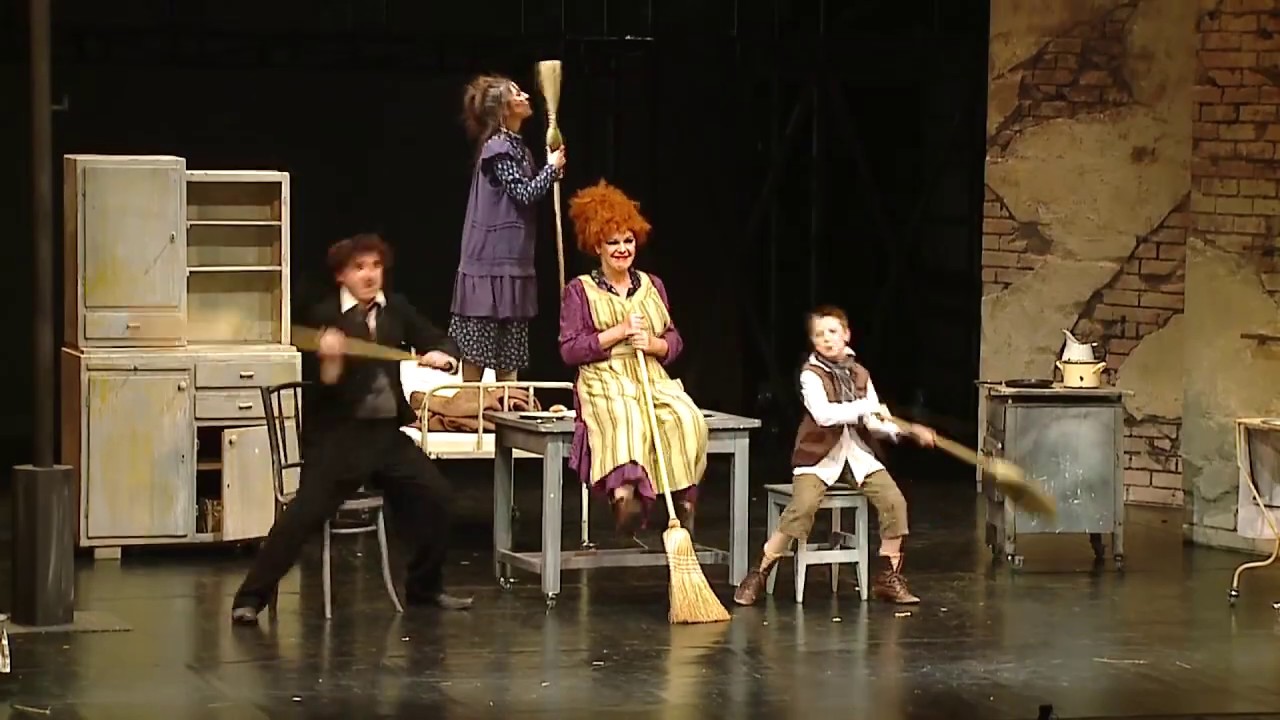 A kölyök - Na söprés!