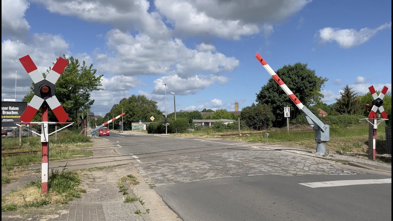 Bahnübergang Kyritz //Railroad crossing// Spoorwegovergang