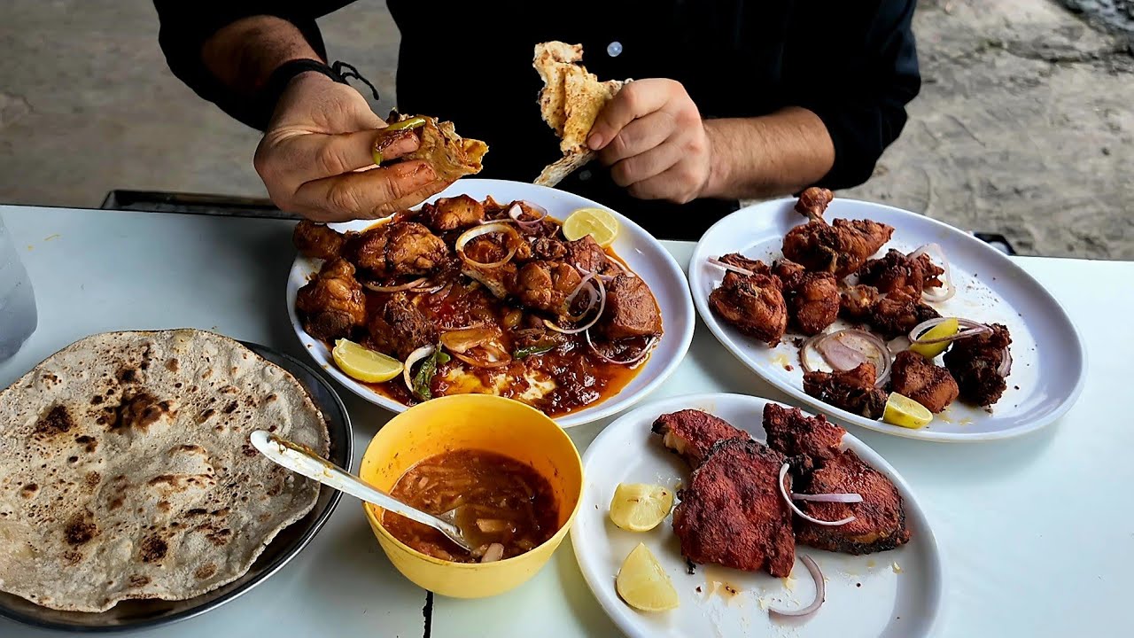 Sansar Chachu Ka Chicken Pakoda Aur Chicken Masala Aur Tawa Roti | Chachu Chicken Nagrota Jammu  