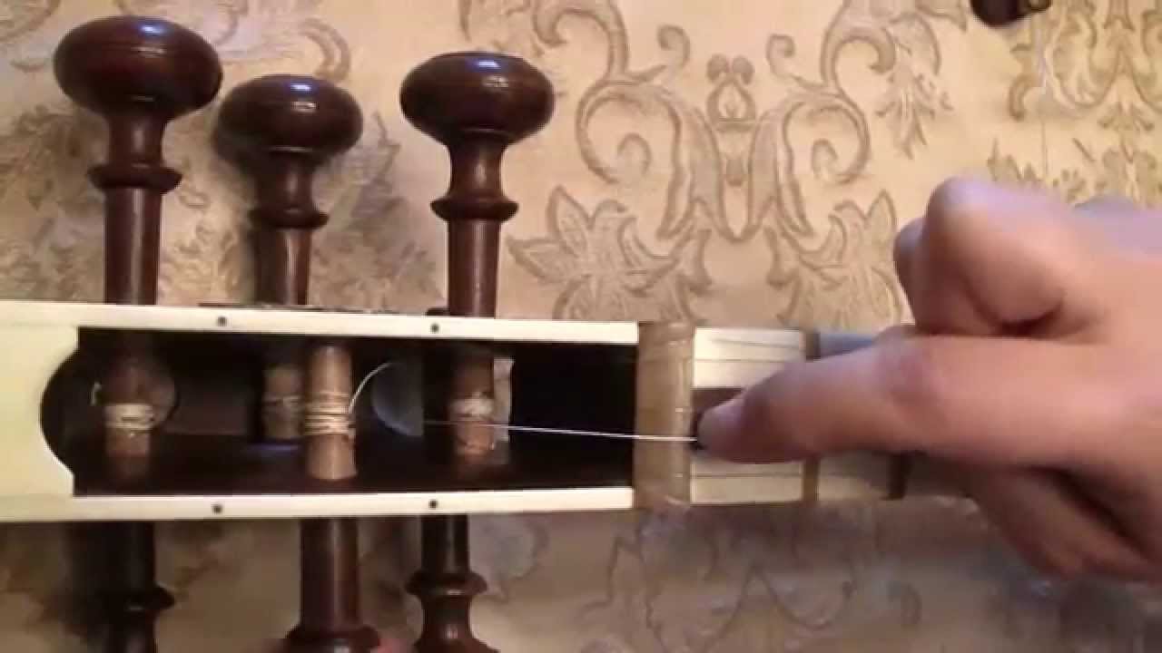 Sahba Motallebi -  Replacing Persian Tar String نحوه سیم انداختن ساز تار