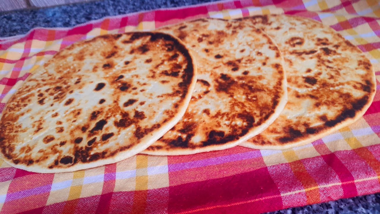 فطيرة  الفرينة  خير  من  القاطو  يا حباباتي  تعرفوني  مانكدبش  عليكم  غير  جربوها قهيوة ولااتاي 😋🇩🇿