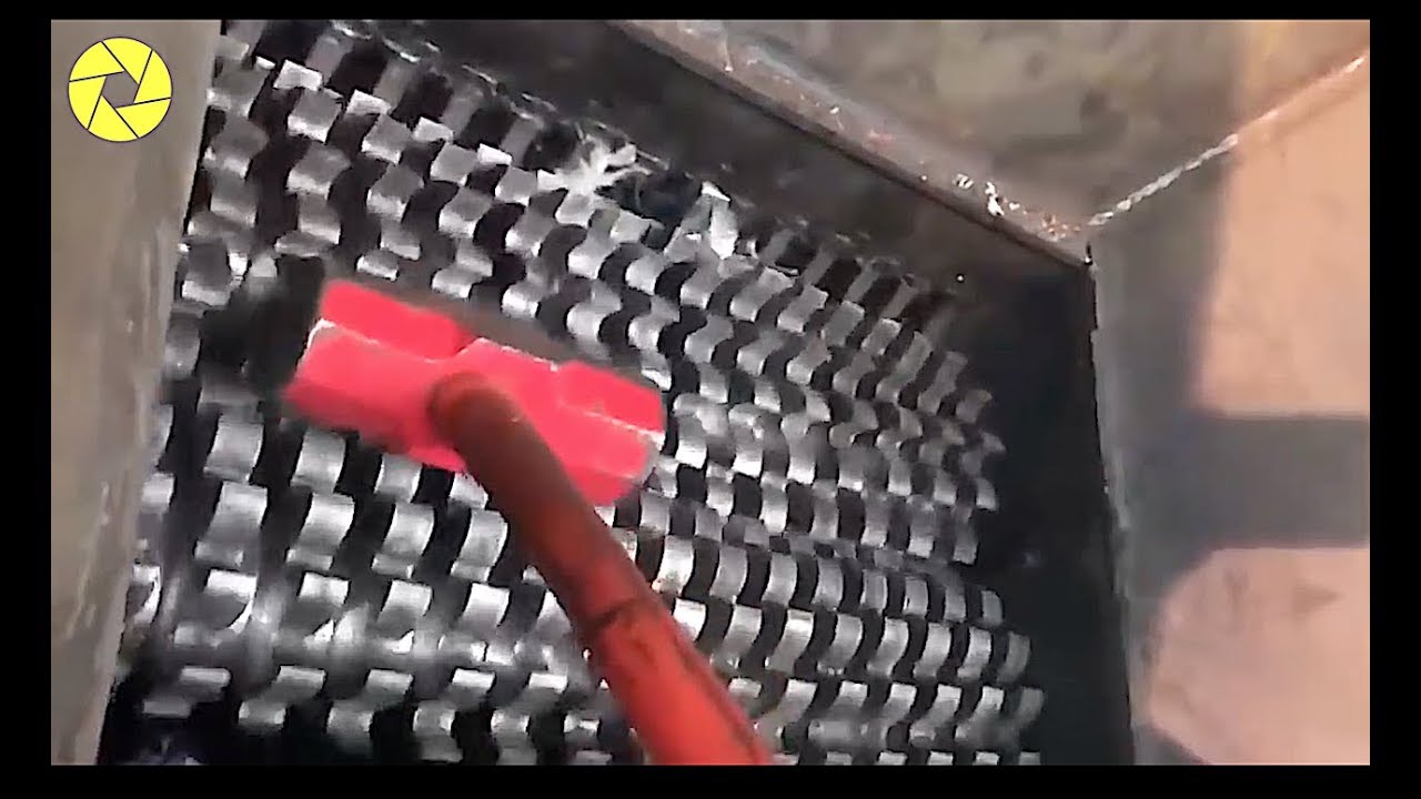 Can The Hammer Crushed When Vs The Crusher - Real Experiment
