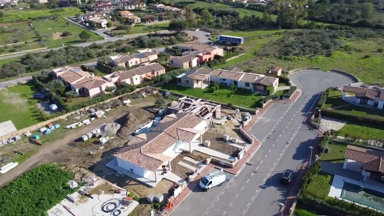 Villino caposchiera con piscina in vendita a Budoni, Baia S. Anna