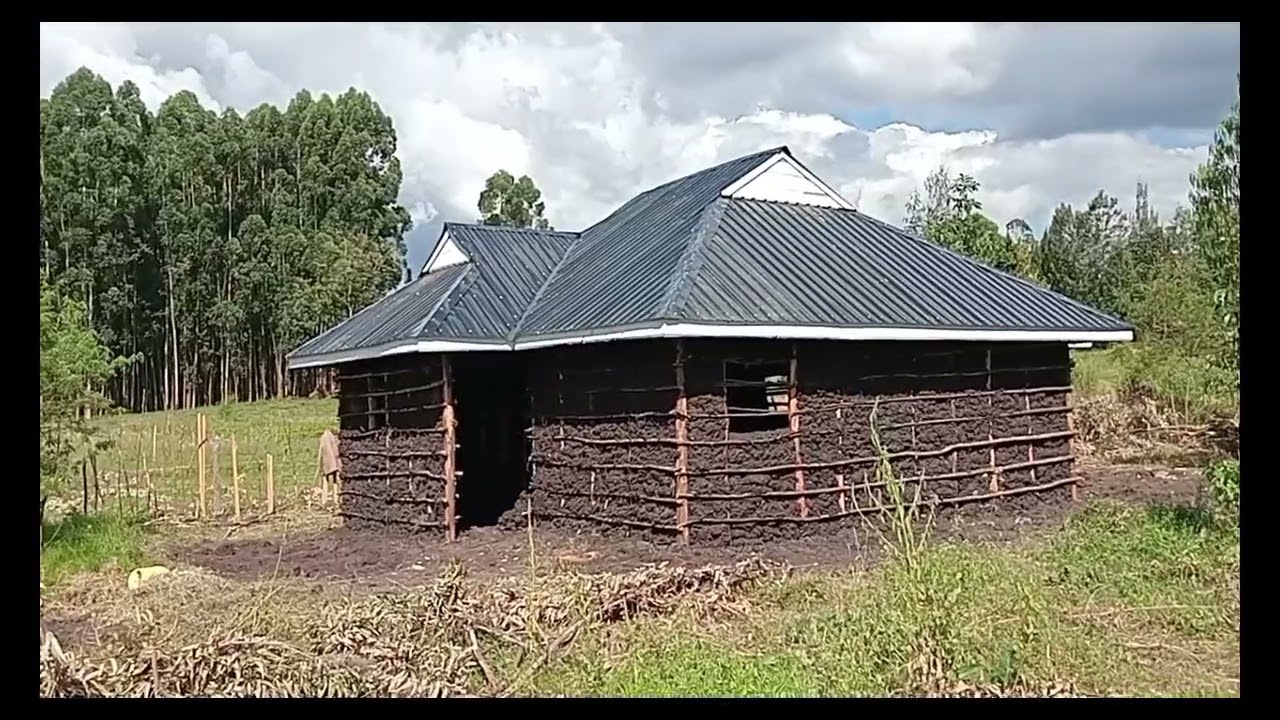 We have just finished Stage one of our two bedroom semi-permanent house in Namanjalala!!!