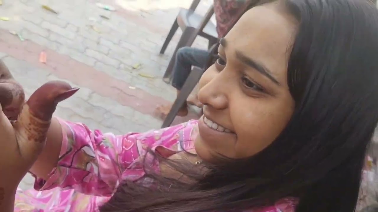 Surat thi kon aavyu? Aaje ame baar gaya 😀