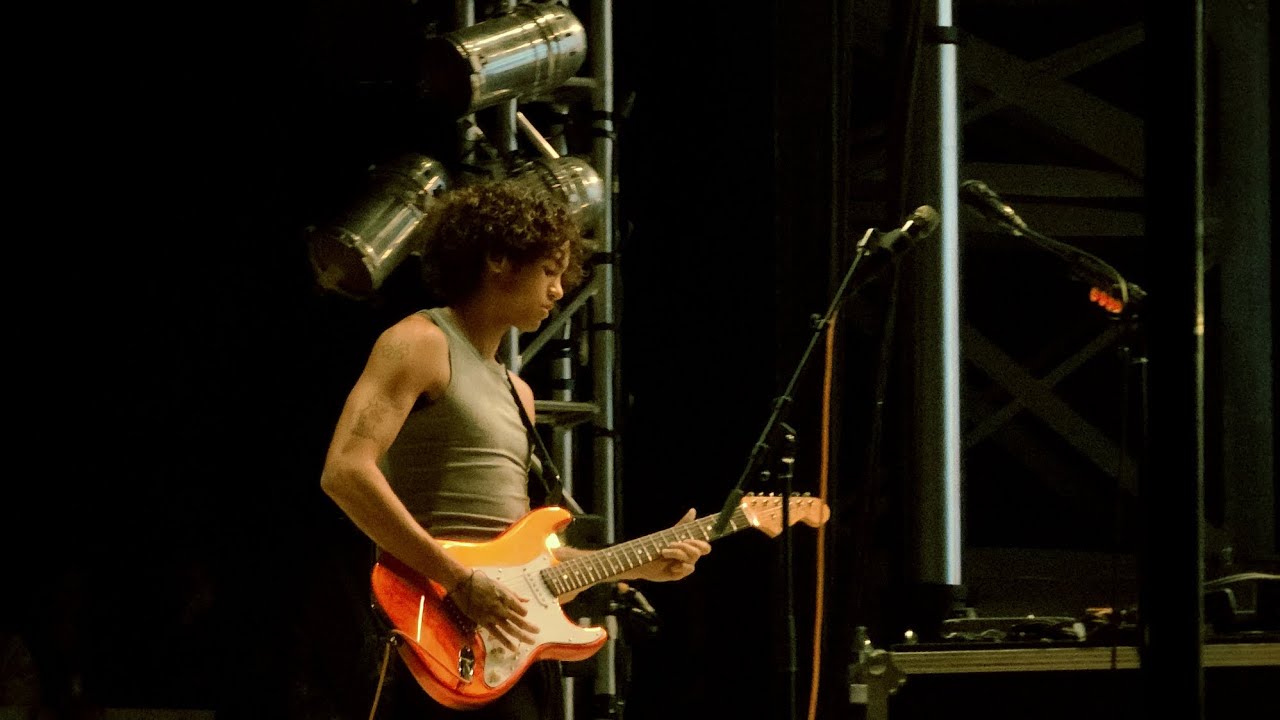 Dominic Fike performing She Wants My Money at the M3F Festival
