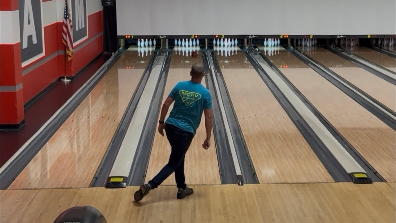 Bowling ASMR. Sport shot practice league. 34’ Wolf (week 2). Better scores this week.